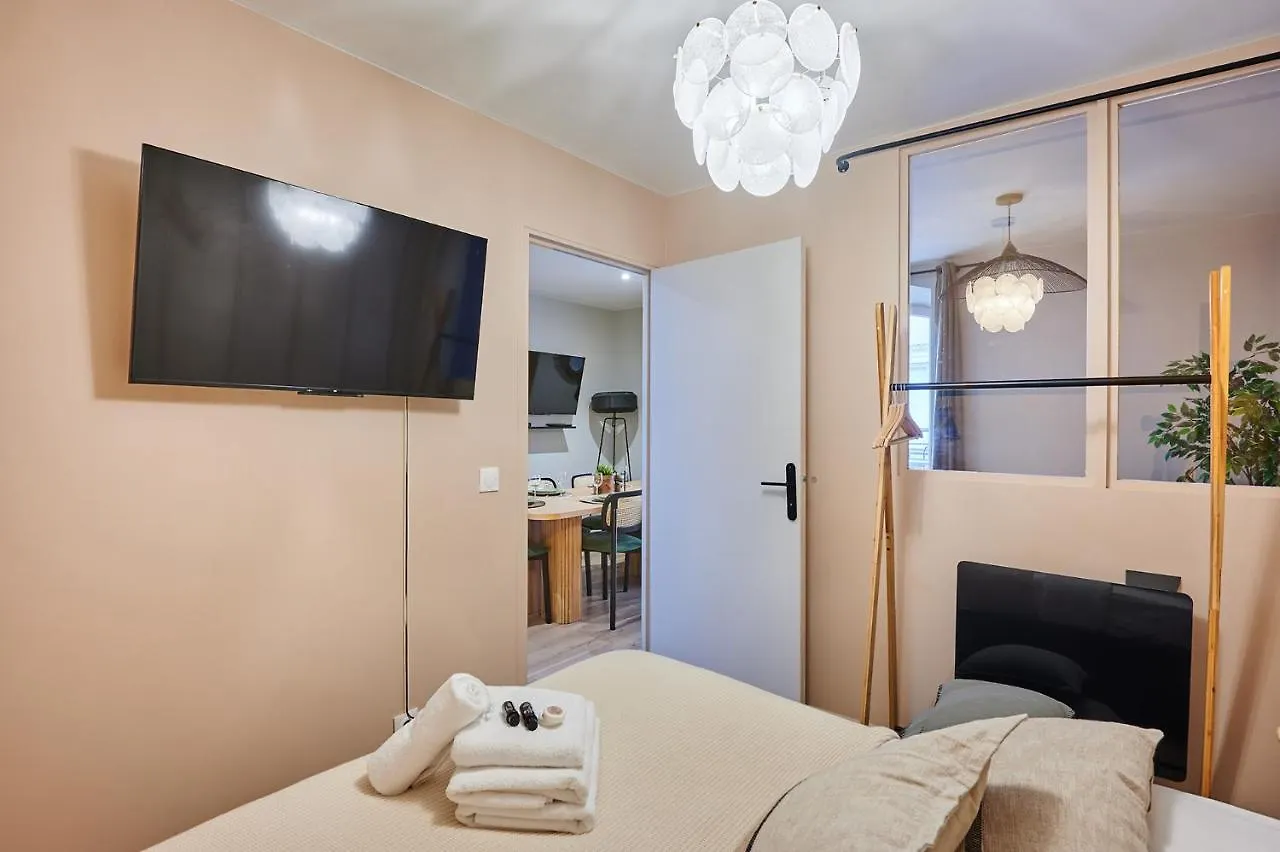 Centrer Of By Prestige Apartment